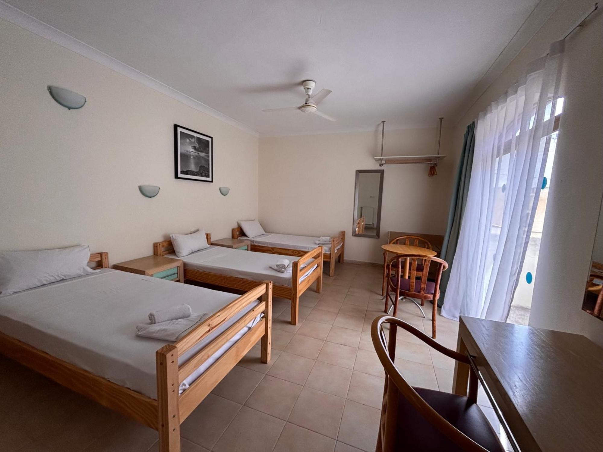 The San Anton Hotel St. Paul's Bay Room photo